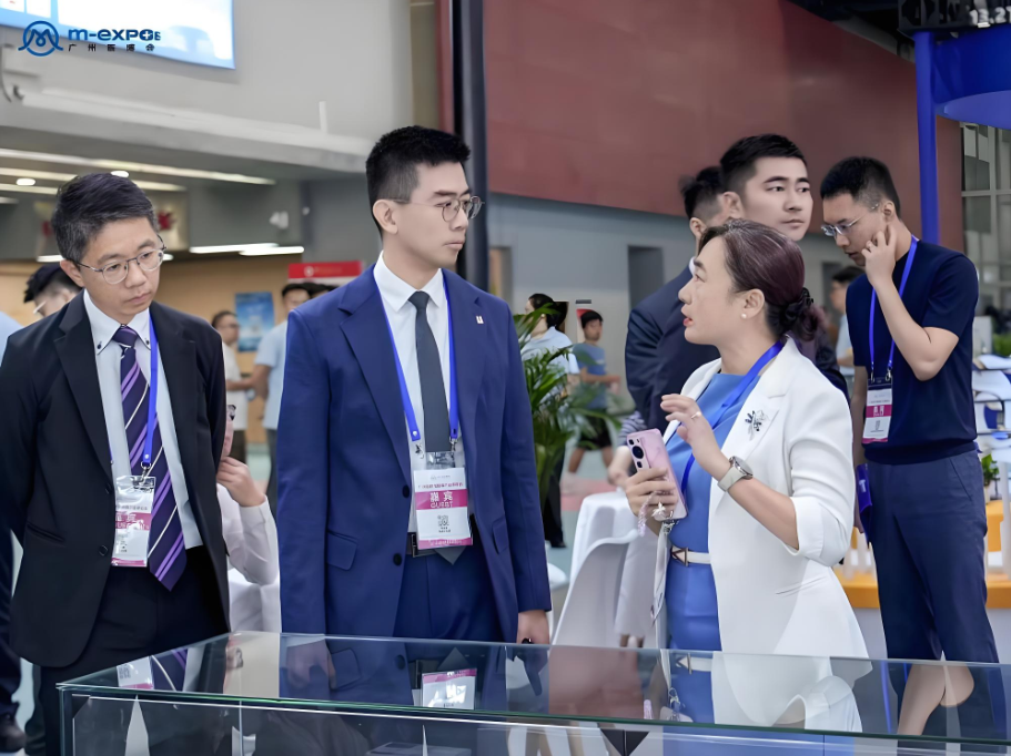 Department of Health Representatives Attend 2025 Guangzhou Medical and Health Industry Expo