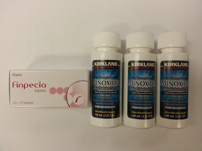 兩款懷疑含有受管制西藥成分的未經註冊藥劑製品分別名為「Finpecia tablets」及「Kirkland Signature Minoxidil Topical Solution」。