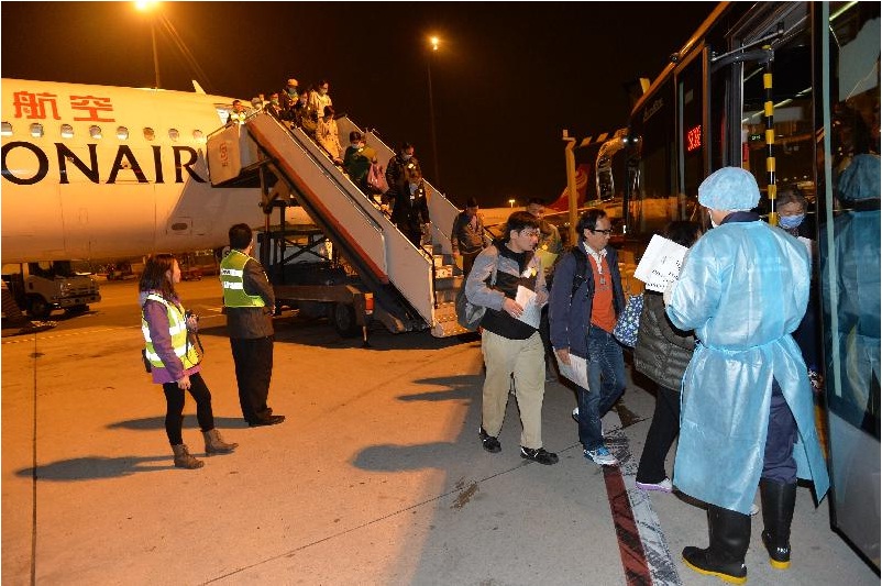 Other passengers take airport shuttle buses as instructed. Other passengers take airport shuttle buses as instructed.